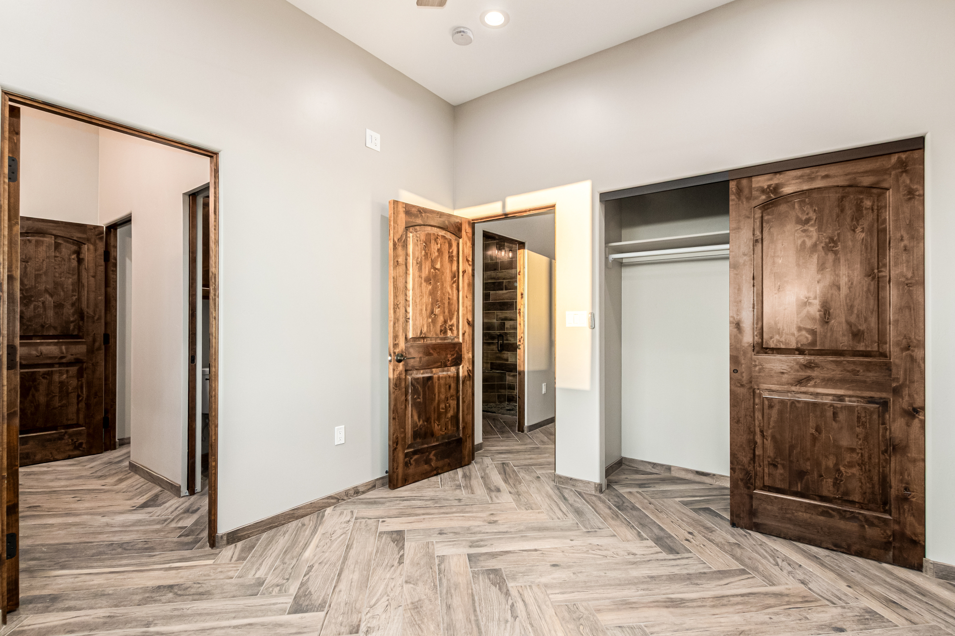 Wickenburg, Arizona, 85390, United States, 4 Bedrooms Bedrooms, ,3 BathroomsBathrooms,Residential,For Sale,2000369