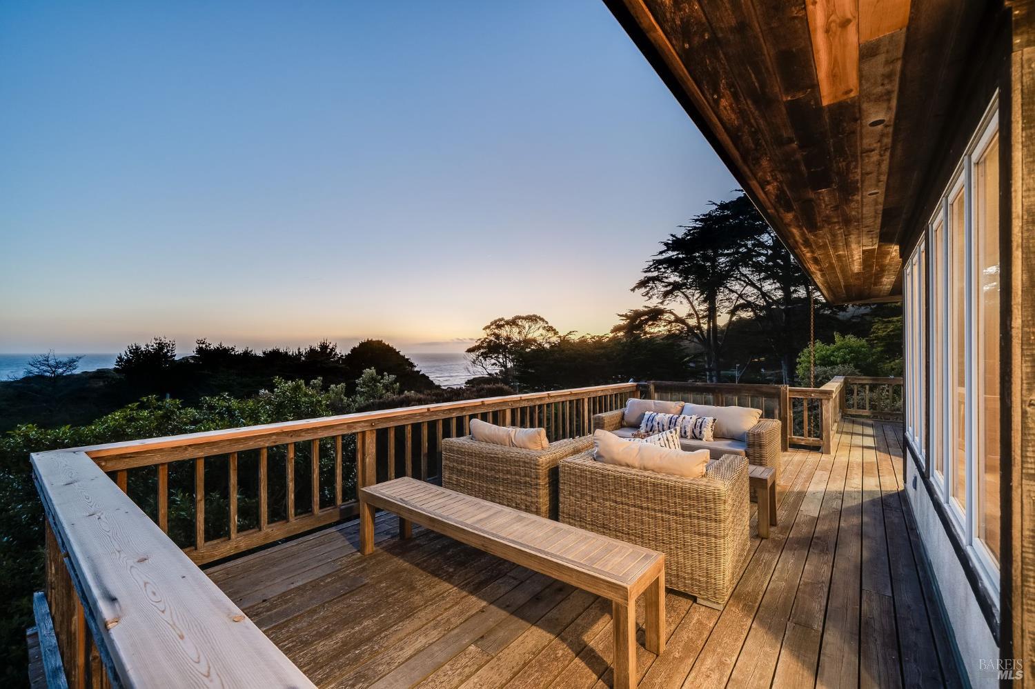 Bolinas, California, 94924, United States, 2 Bedrooms Bedrooms, ,3 BathroomsBathrooms,Residential,For Sale,1906337