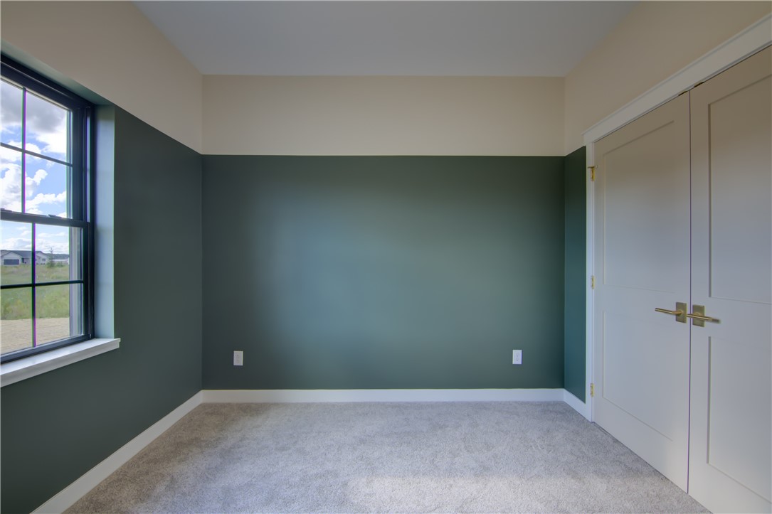 Eau Claire, Wisconsin, 54701, United States, 3 Bedrooms Bedrooms, ,2 BathroomsBathrooms,Residential,For Sale,1984514