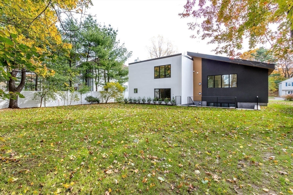 Needham, Massachusetts, 02494, United States, 5 Bedrooms Bedrooms, ,6 BathroomsBathrooms,Residential,For Sale,1991306