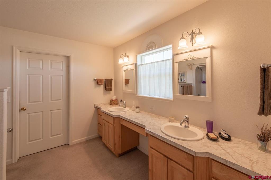 Montrose, Colorado, 81403, United States, 3 Bedrooms Bedrooms, ,2 BathroomsBathrooms,Residential,For Sale,1982789