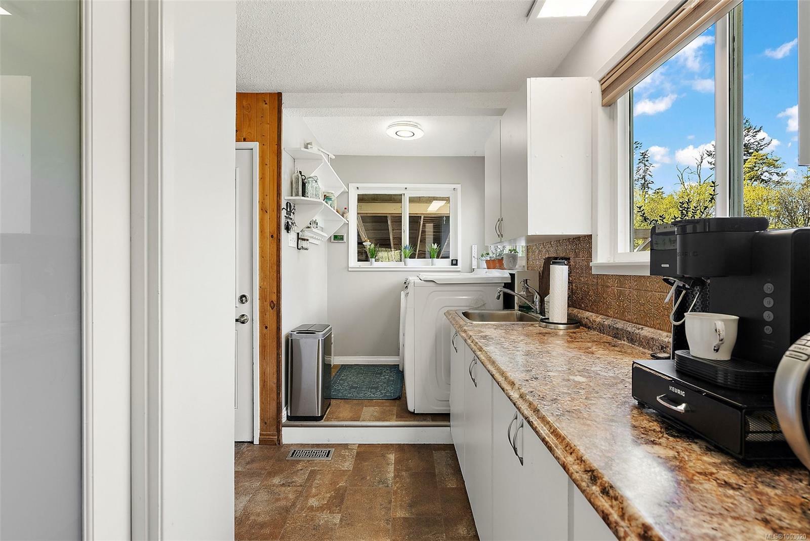 DUNCAN, British Columbia, V9L 6K5, CA, 4 Bedrooms Bedrooms, ,Residential,For Sale,1874821
