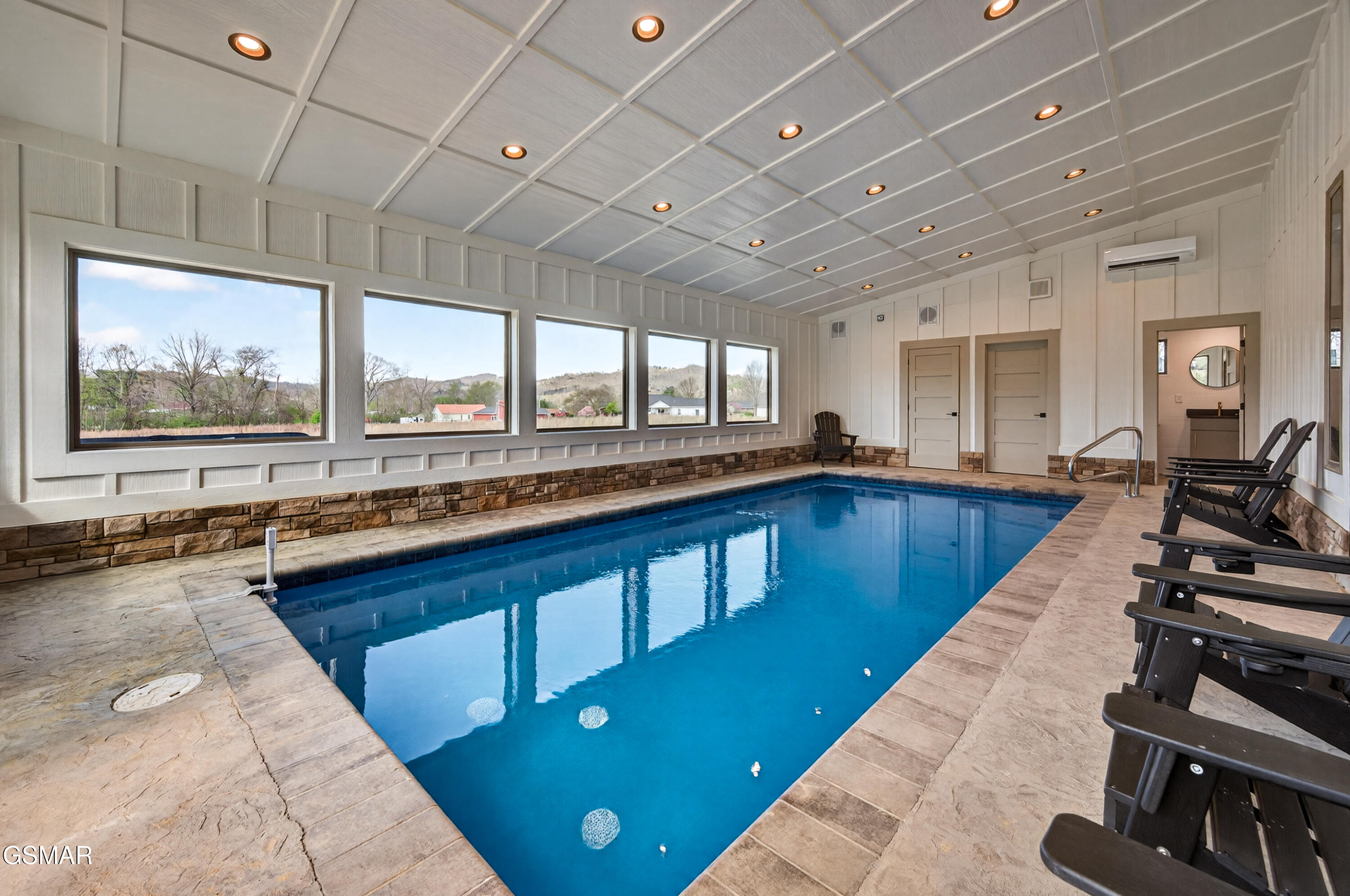 Sevierville, Tennessee, 37862, United States, 5 Bedrooms Bedrooms, ,7 BathroomsBathrooms,Residential,For Sale,2035739
