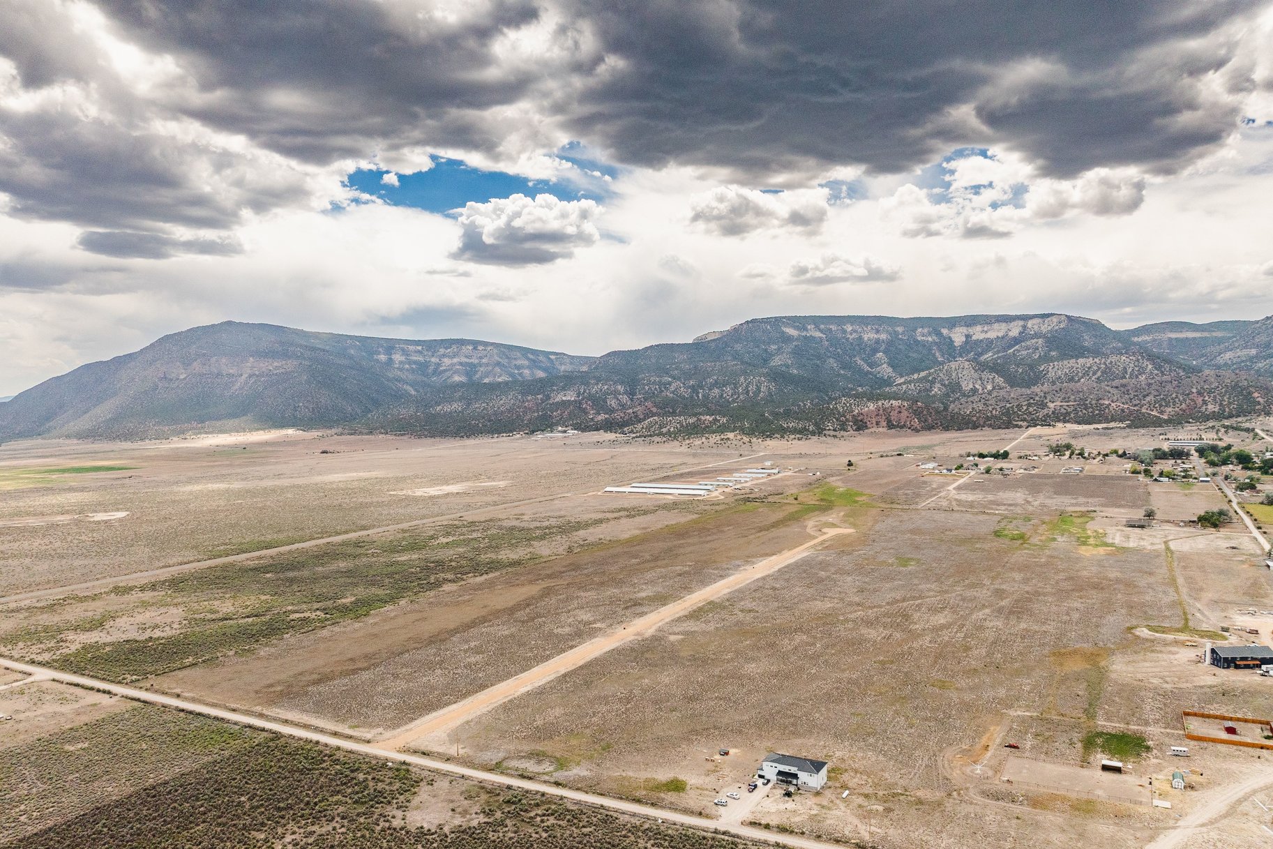  8.5-Acre Lots, No HOA, Stunning Horseshoe Mountain Views - 物件實景