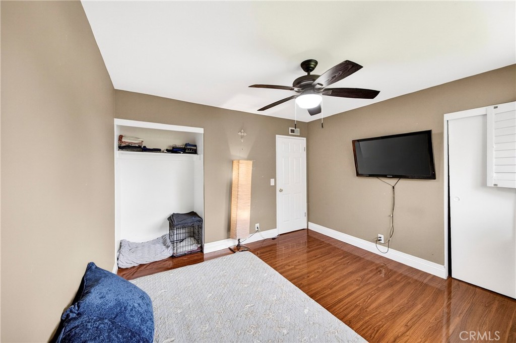 Huntington Beach, California, 92646, United States, 2 Bedrooms Bedrooms, ,2 BathroomsBathrooms,Residential,For Sale,2048347