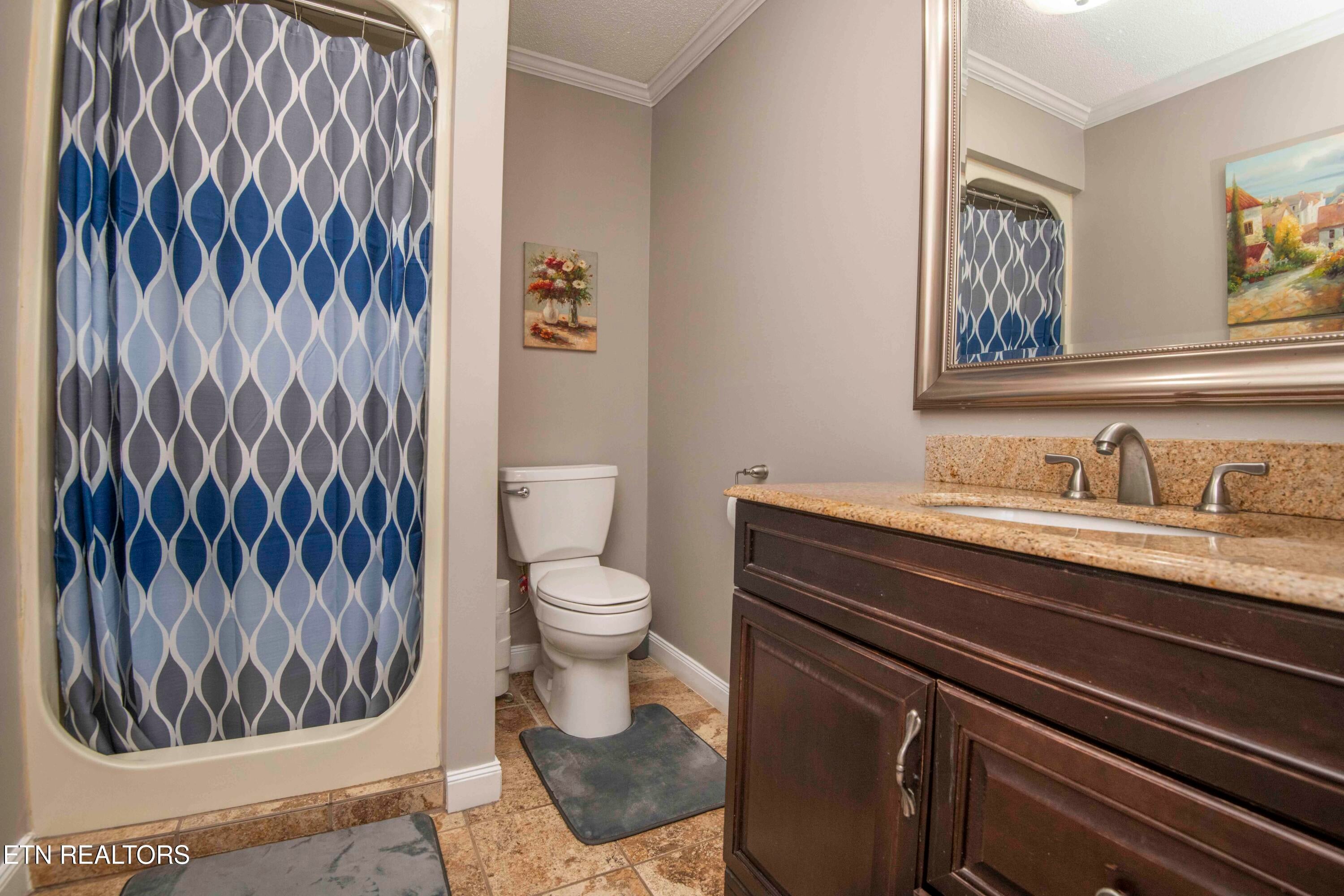 Kingston, Tennessee, 37763, United States, 3 Bedrooms Bedrooms, ,2 BathroomsBathrooms,Residential,For Sale,1882292