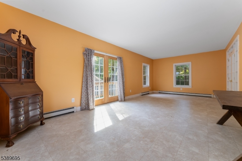 Lebanon Twp., New Jersey, 08826, United States, 3 Bedrooms Bedrooms, ,2 BathroomsBathrooms,Residential,For Sale,1960798