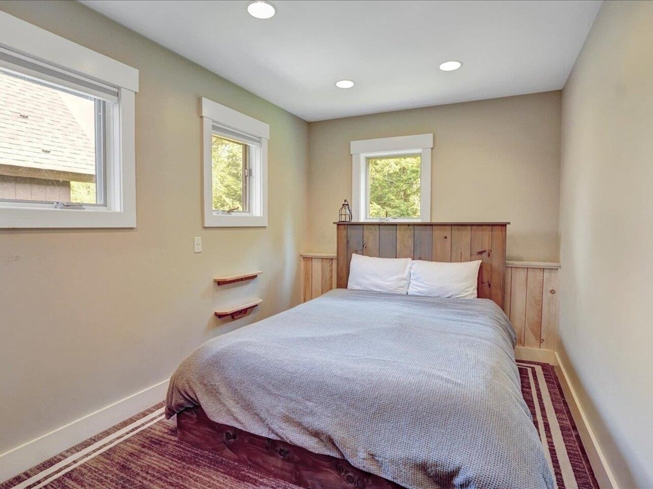 Morristown, Vermont, 05661, United States, 3 Bedrooms Bedrooms, ,3 BathroomsBathrooms,Residential,For Sale,1916736