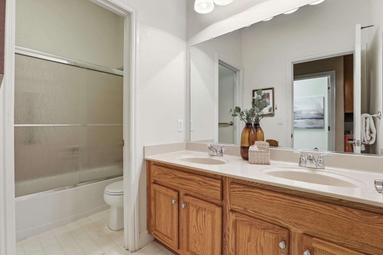 Folsom, California, 95630, United States, 3 Bedrooms Bedrooms, ,2 BathroomsBathrooms,Residential,For Sale,1992900