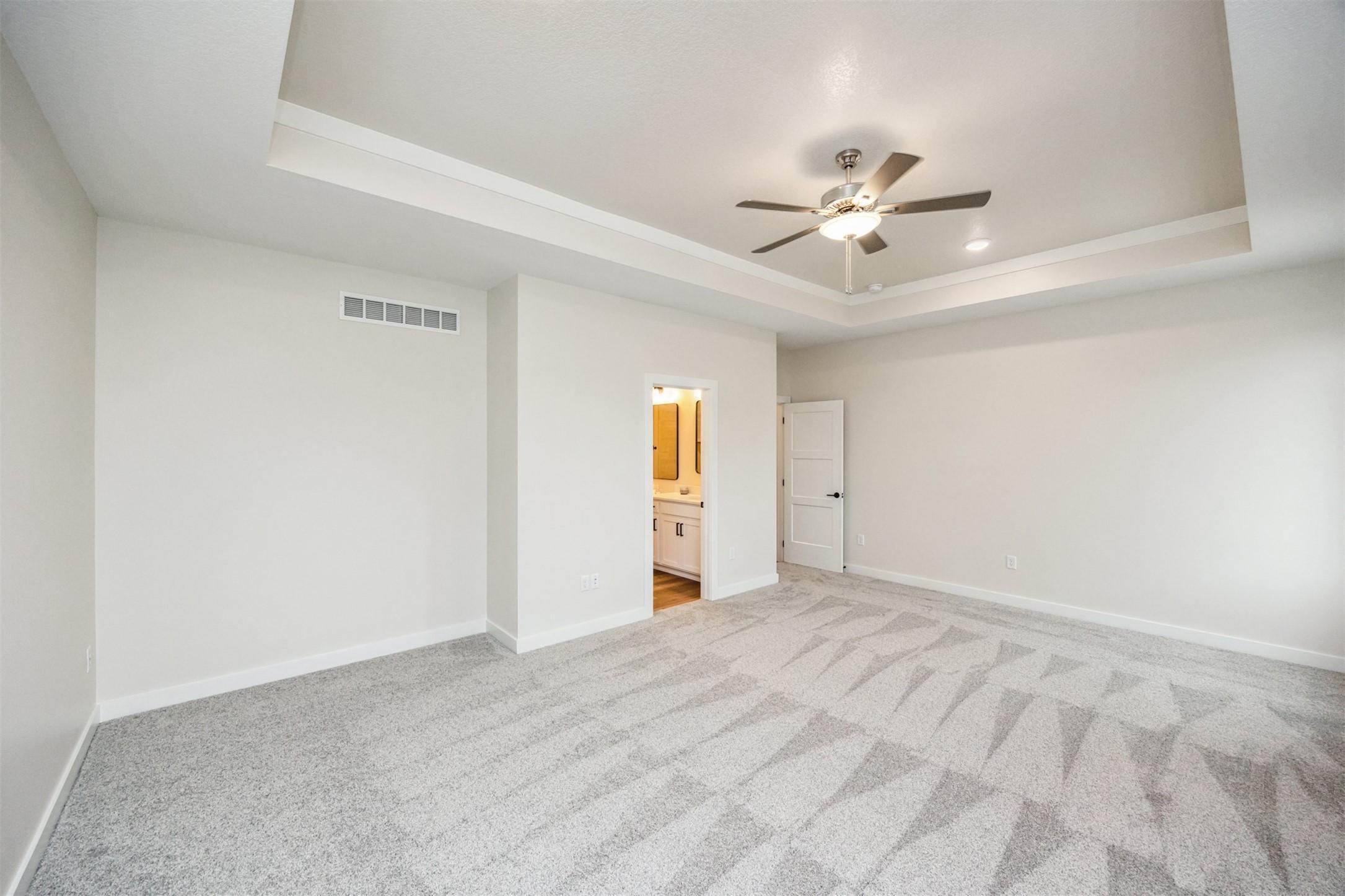 Clive, Iowa, 50325, United States, 4 Bedrooms Bedrooms, ,3 BathroomsBathrooms,Residential,For Sale,1928904