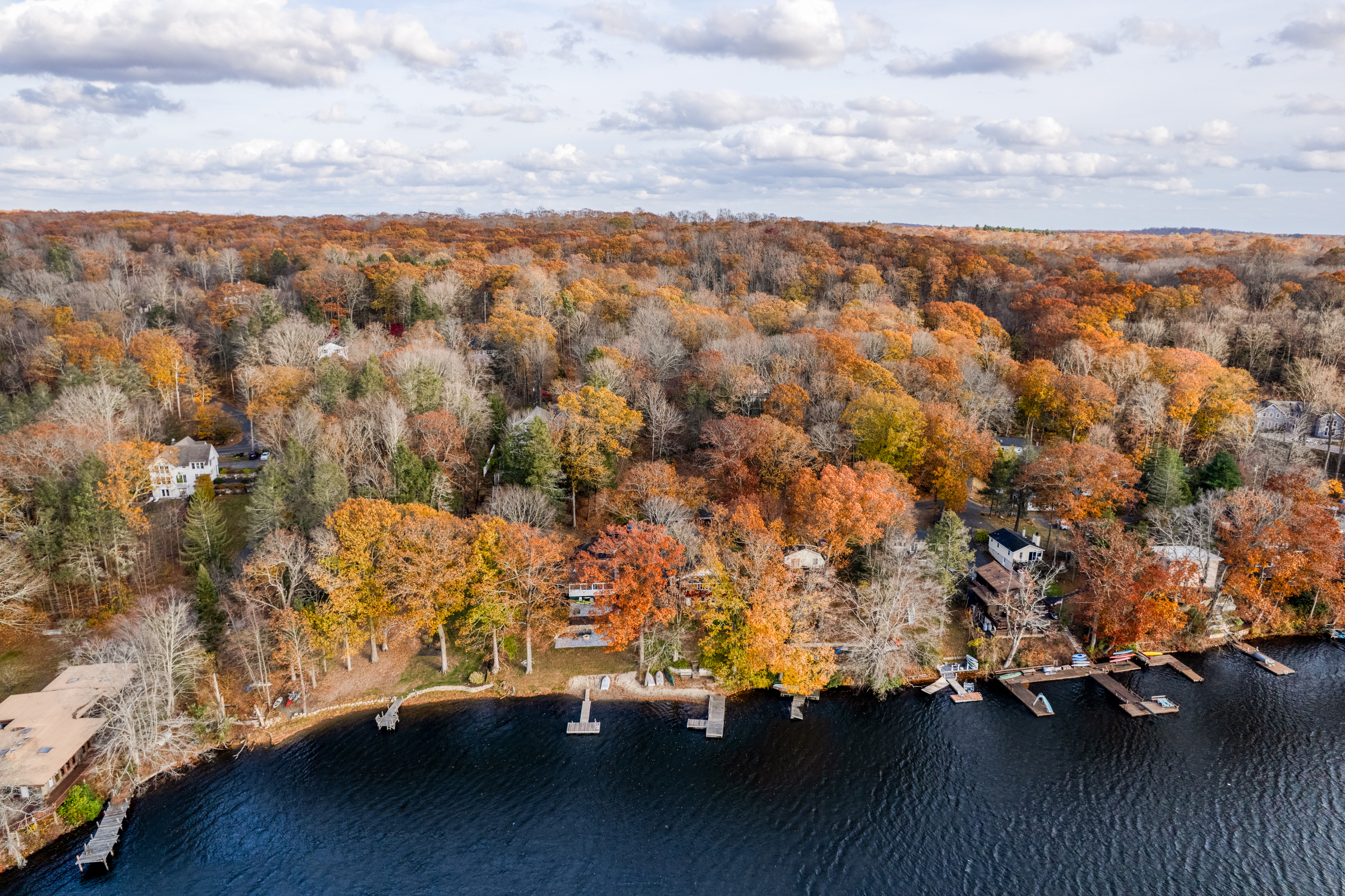 Guilford, Connecticut, 06437, United States, 3 Bedrooms Bedrooms, ,2 BathroomsBathrooms,Residential,For Sale,1994597