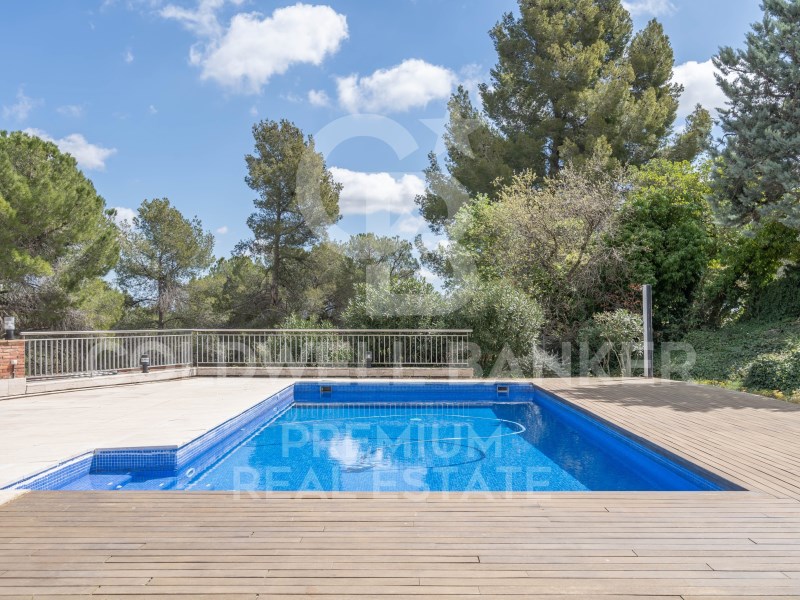 Barcelona, Cerdanyola del Vall?s, Bellaterra Barce, Cerdanyola del Vallès, Catalonia, ES, 9 Bedrooms Bedrooms, ,6 BathroomsBathrooms,Residential,For Sale,Barcelona, Cerdanyola del Vall?s, Bellaterra Barce,1481961