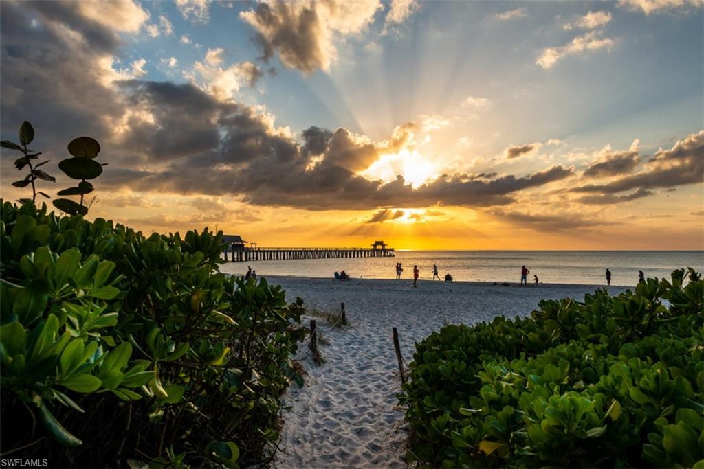 255 3rd Ave S, Naples, Florida, 34102, United States, 2 Bedrooms Bedrooms, ,2 BathroomsBathrooms,Residential,For Sale,255 3rd Ave S,1676844