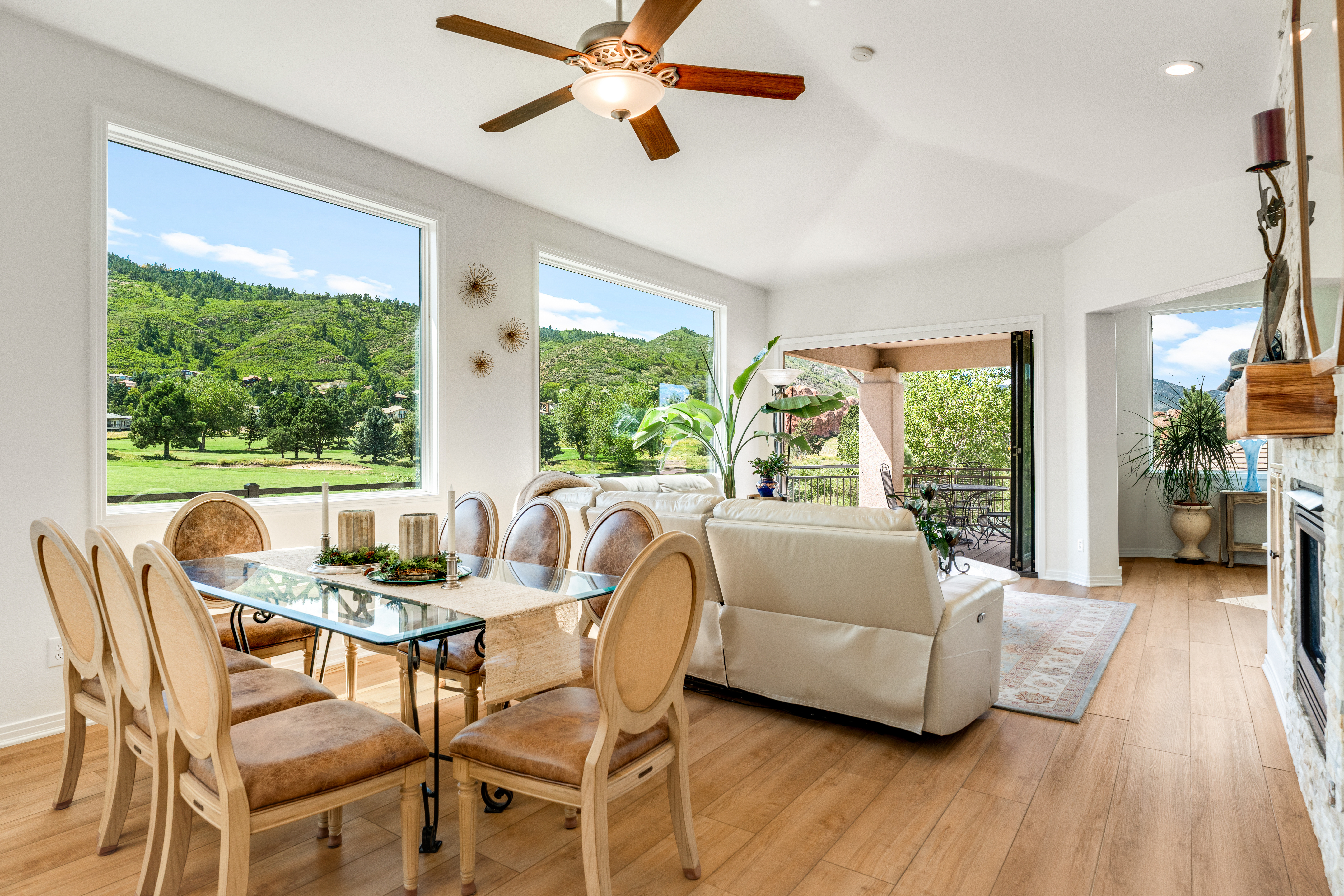 Beautifully maintained ranch home sits on award-winning arrowhead golf course - 物件實景