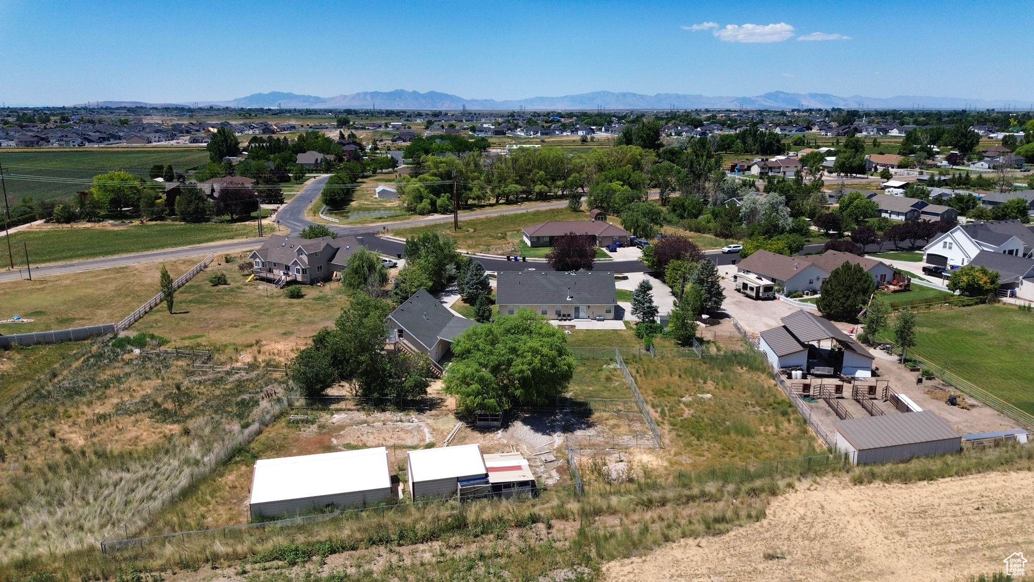 Farr West, Utah, 84404, United States, 4 Bedrooms Bedrooms, ,3 BathroomsBathrooms,Residential,For Sale,1891966
