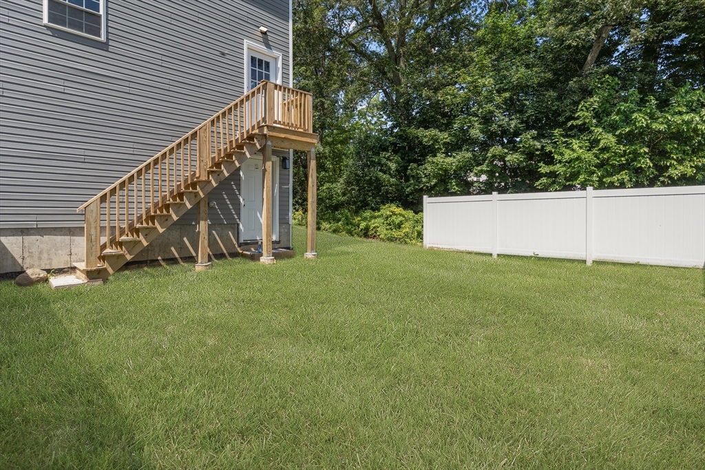 Attleboro, Massachusetts, 02703, United States, 3 Bedrooms Bedrooms, ,3 BathroomsBathrooms,Residential,For Sale,1908600