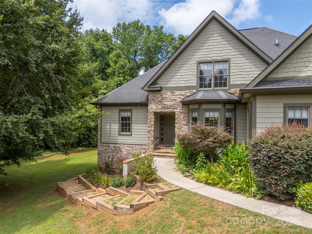 Tryon, North Carolina, 28782, United States, 4 Bedrooms Bedrooms, ,3 BathroomsBathrooms,Residential,For Sale,1890231
