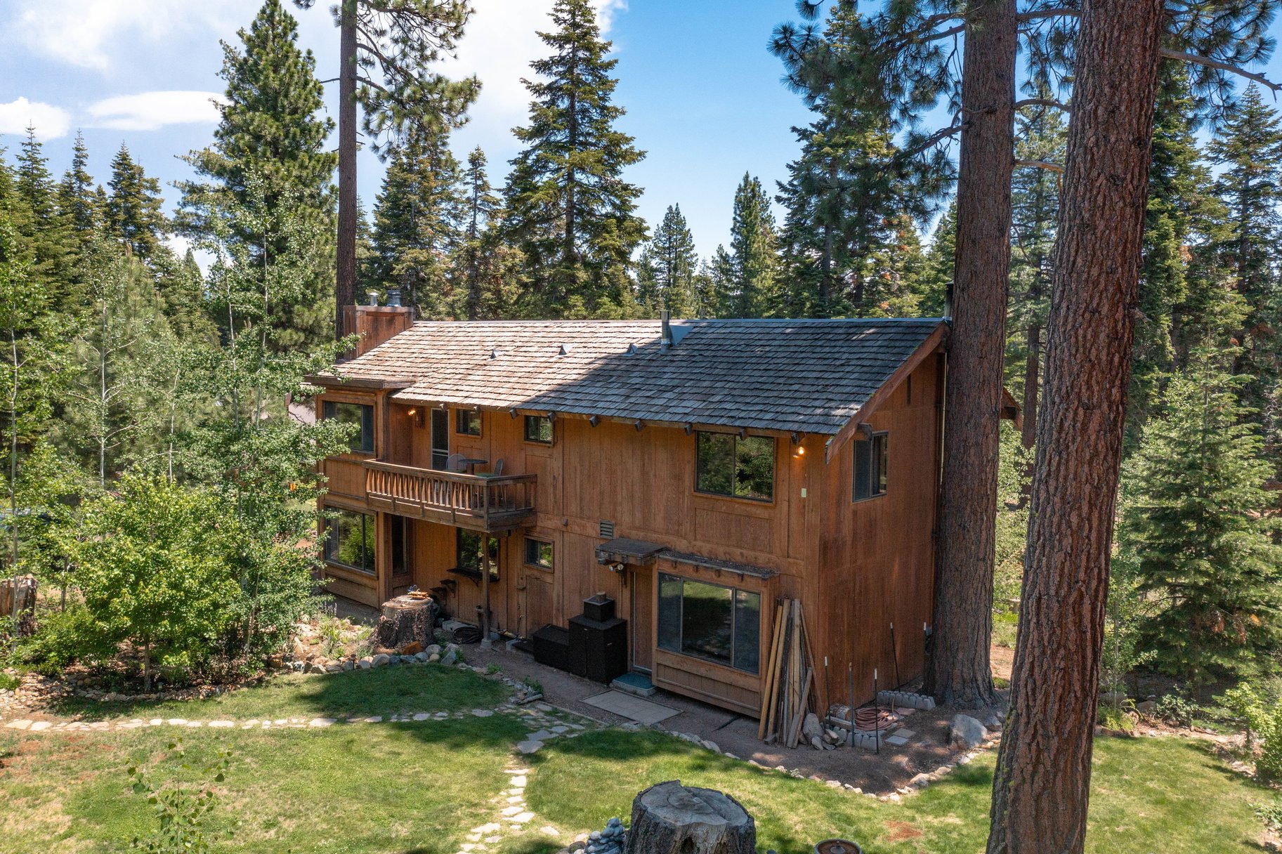  Rare, 10-acre parcel with house minutes from Tahoe City - 物件實景