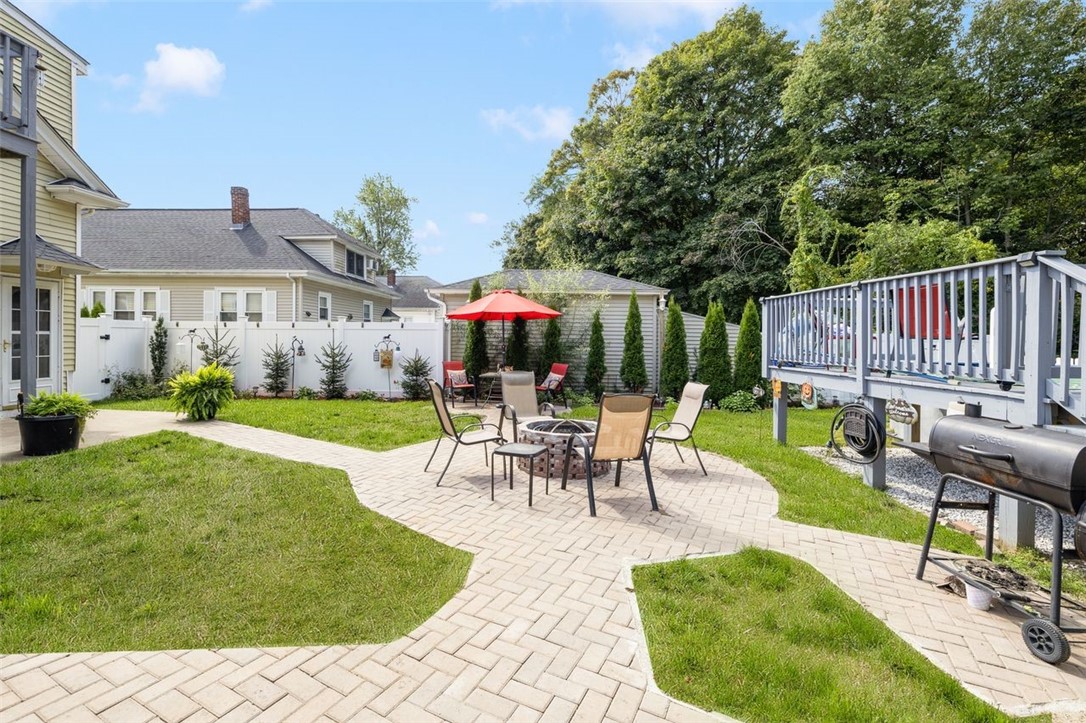 Cranston, Rhode Island, 02910, United States, 3 Bedrooms Bedrooms, ,3 BathroomsBathrooms,Residential,For Sale,1969292