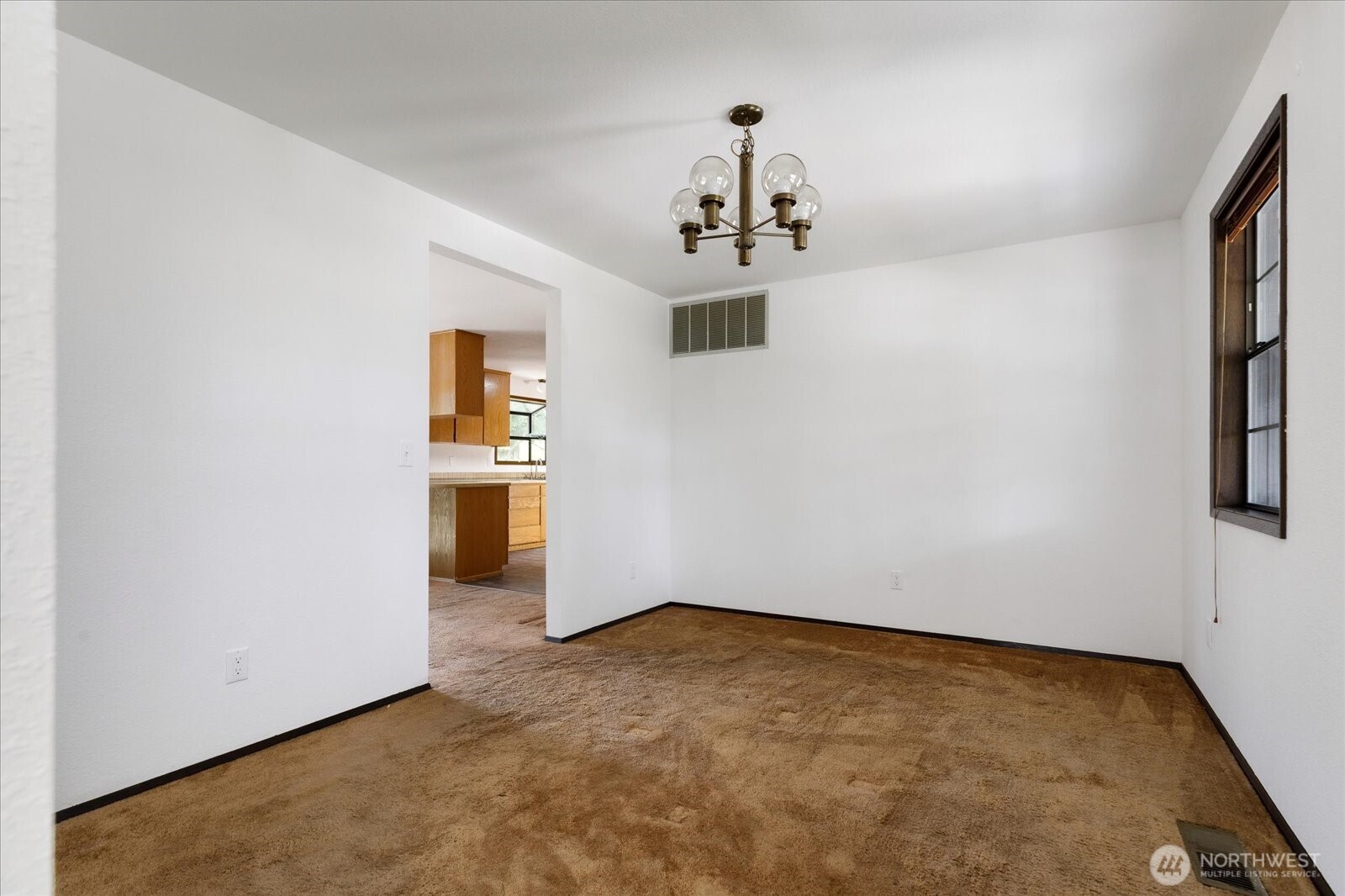 Oak Harbor, Washington, 98277, United States, 3 Bedrooms Bedrooms, ,3 BathroomsBathrooms,Residential,For Sale,1875904