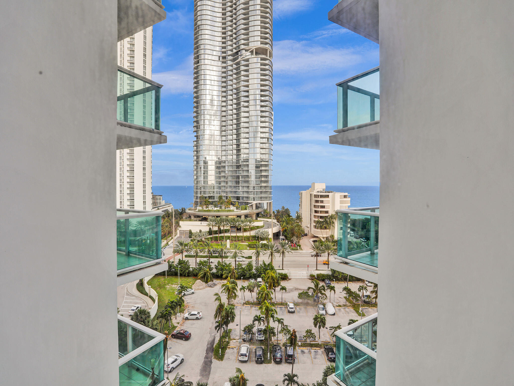 Sunny Isles Beach, Florida, 33160, United States, 1 Bedroom Bedrooms, ,2 BathroomsBathrooms,Residential,For Sale,1804245