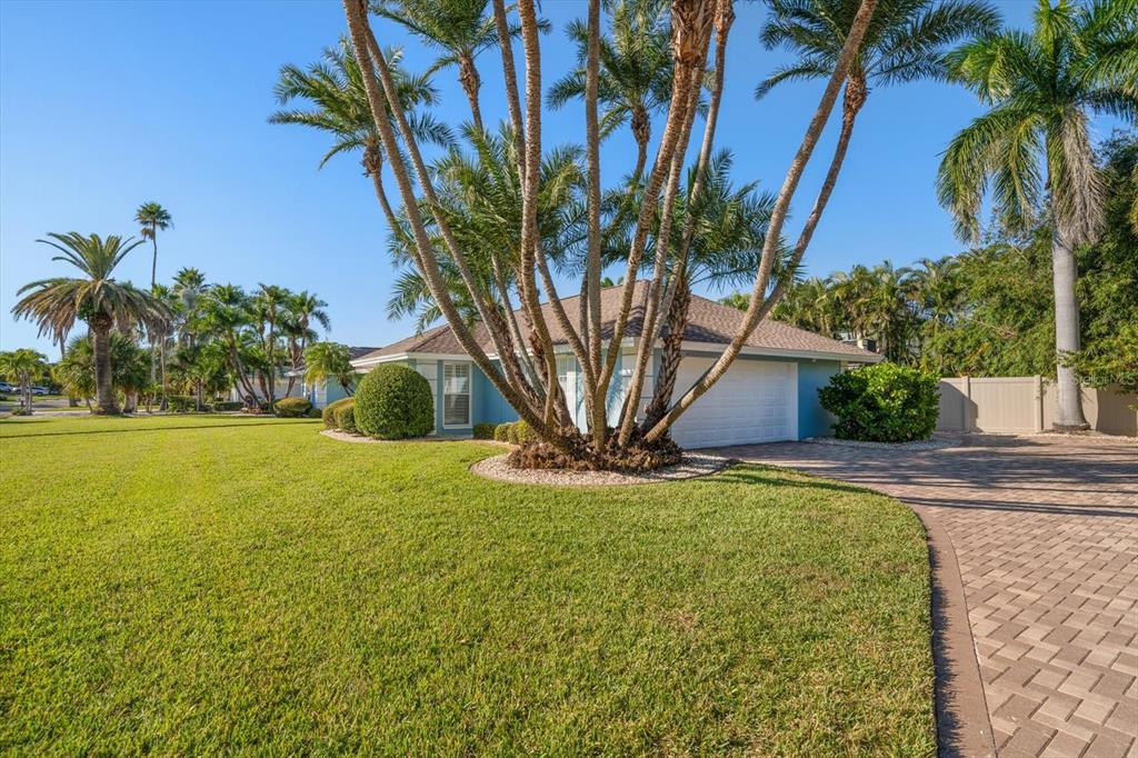 Belleair Beach, Florida, 33786, United States, 3 Bedrooms Bedrooms, ,2 BathroomsBathrooms,Residential,For Sale,1994358
