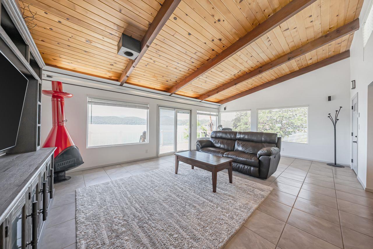 Clearlake Park, California, 95424, United States, 3 Bedrooms Bedrooms, ,2 BathroomsBathrooms,Residential,For Sale,1938587