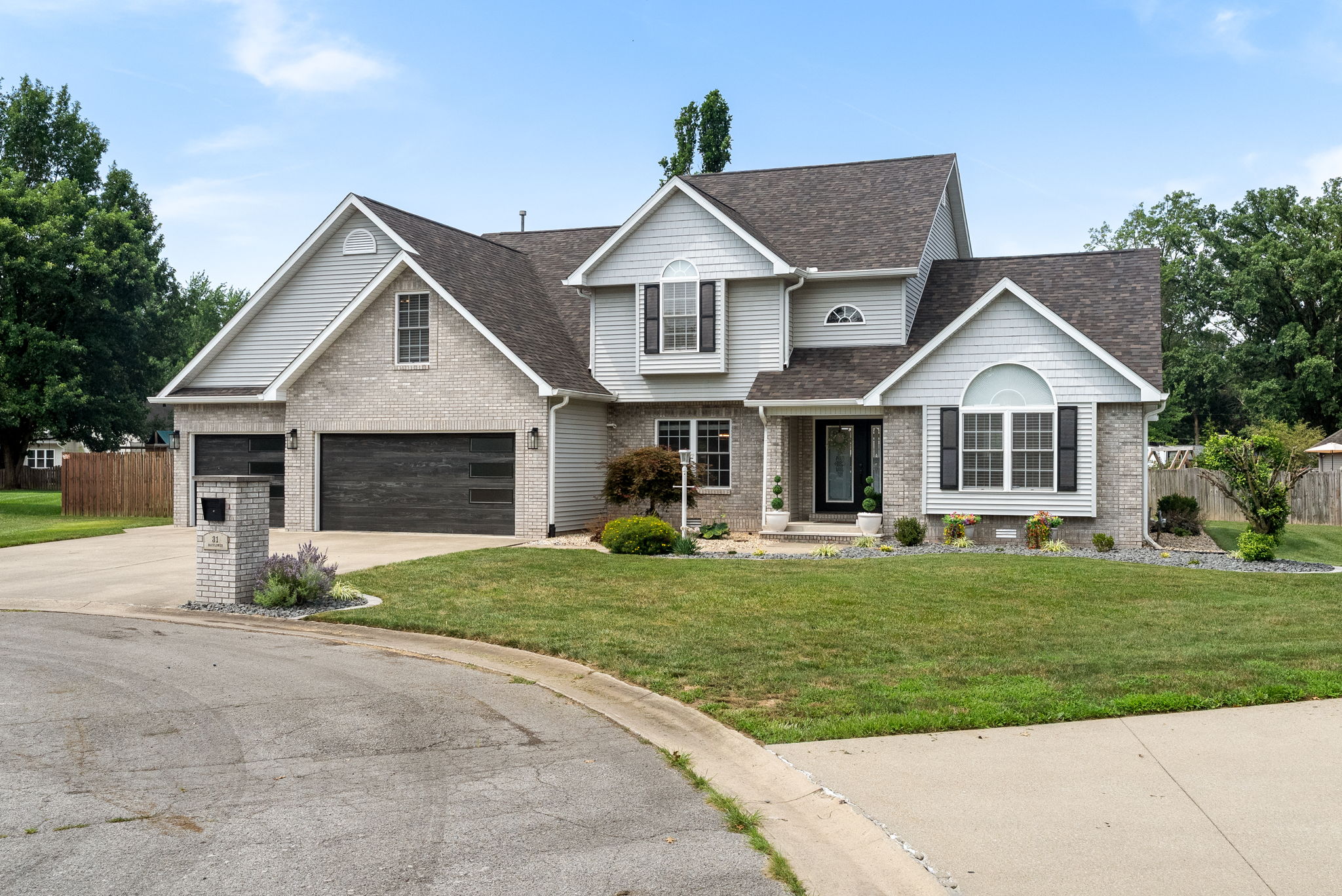 Terre Haute, Indiana, 47803, United States, 5 Bedrooms Bedrooms, ,4 BathroomsBathrooms,Residential,For Sale,1942533