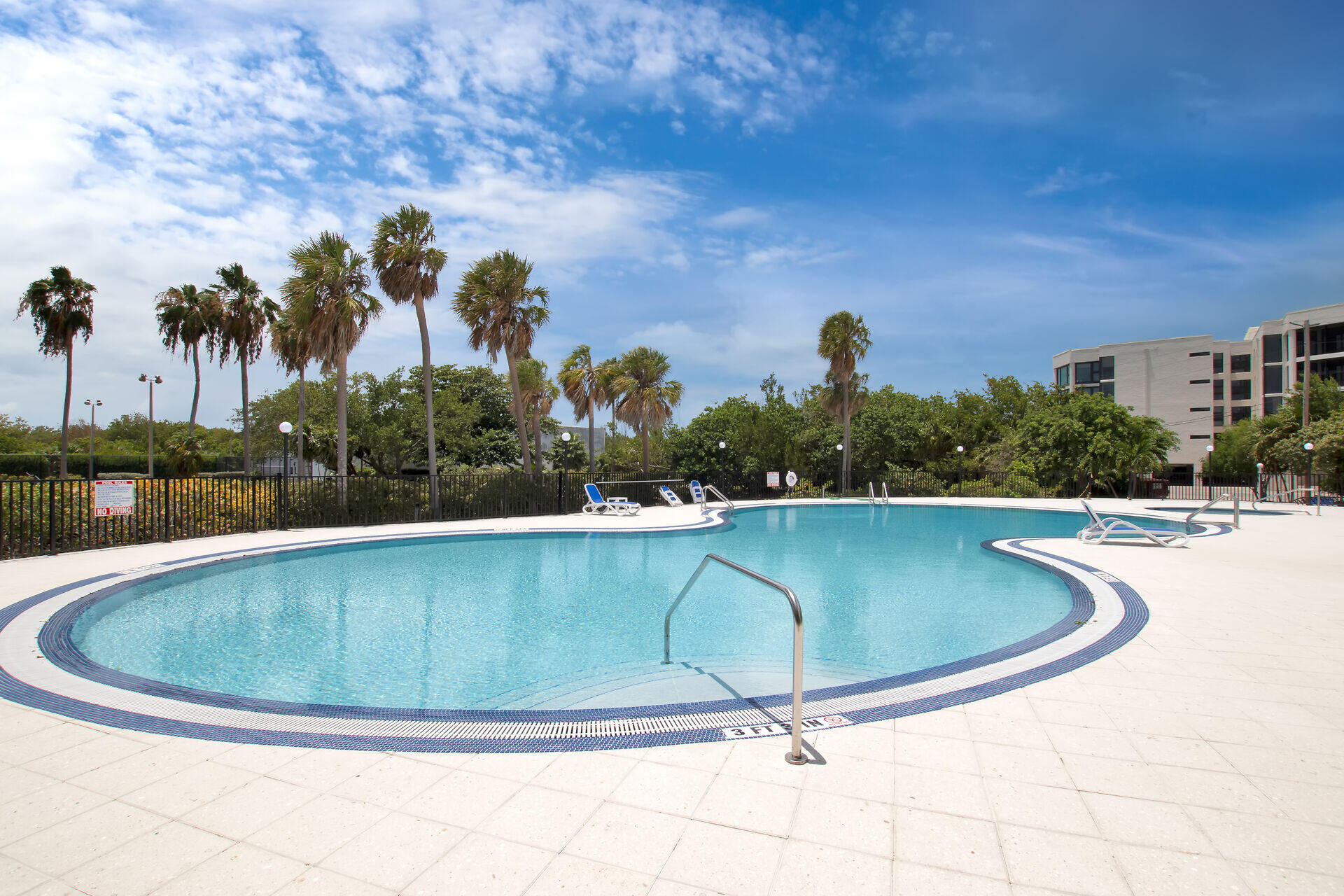 MARATHON, Florida, 33050, United States, 3 Bedrooms Bedrooms, ,2 BathroomsBathrooms,Residential,For Sale,1696068