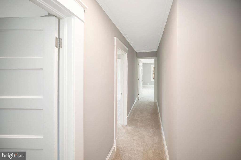 Fredericksburg, Virginia, 22401, United States, 4 Bedrooms Bedrooms, ,3 BathroomsBathrooms,Residential,For Sale,1916037