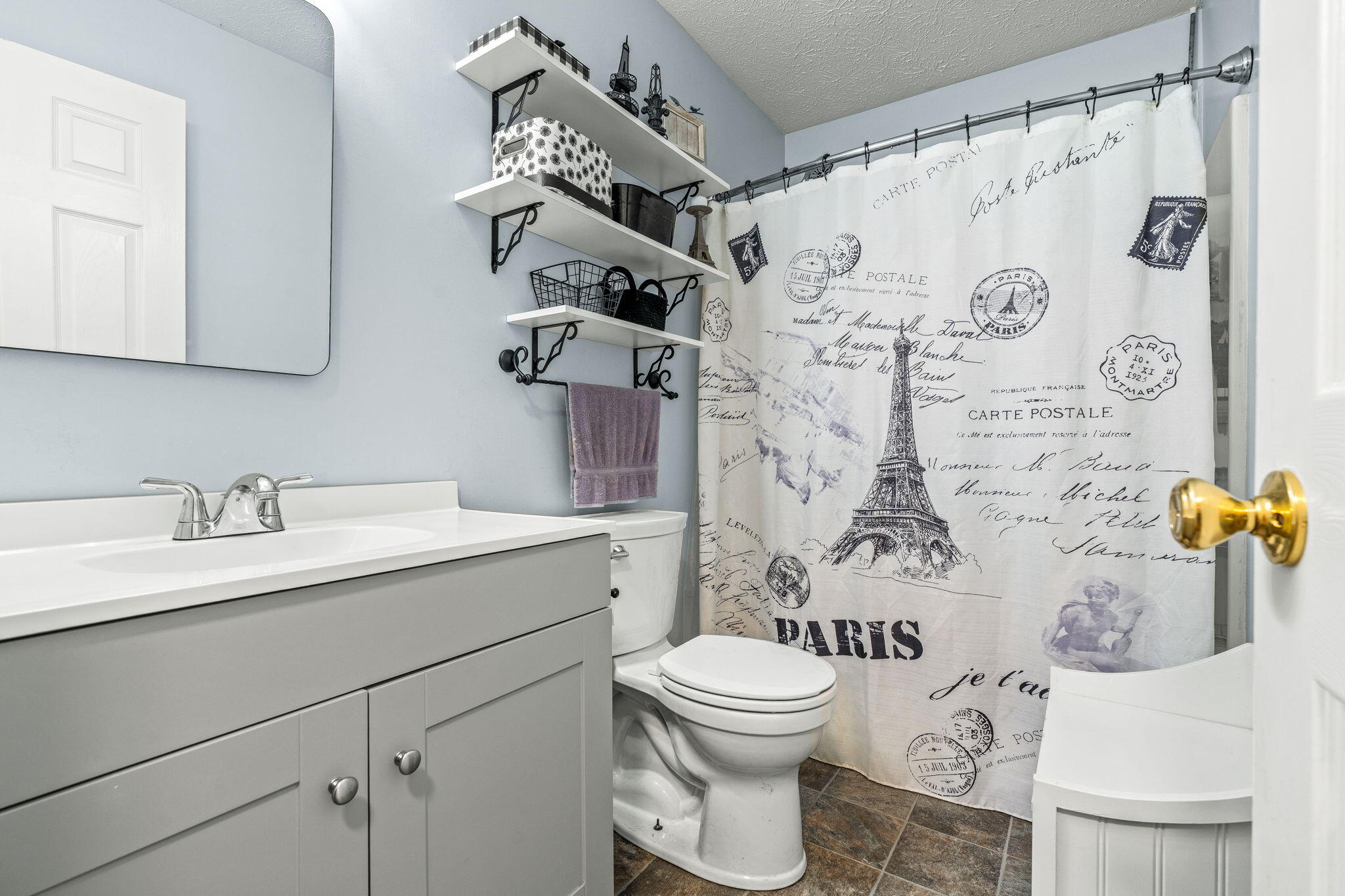 Waddy, Kentucky, 40076, United States, 3 Bedrooms Bedrooms, ,2 BathroomsBathrooms,Residential,For Sale,1979583