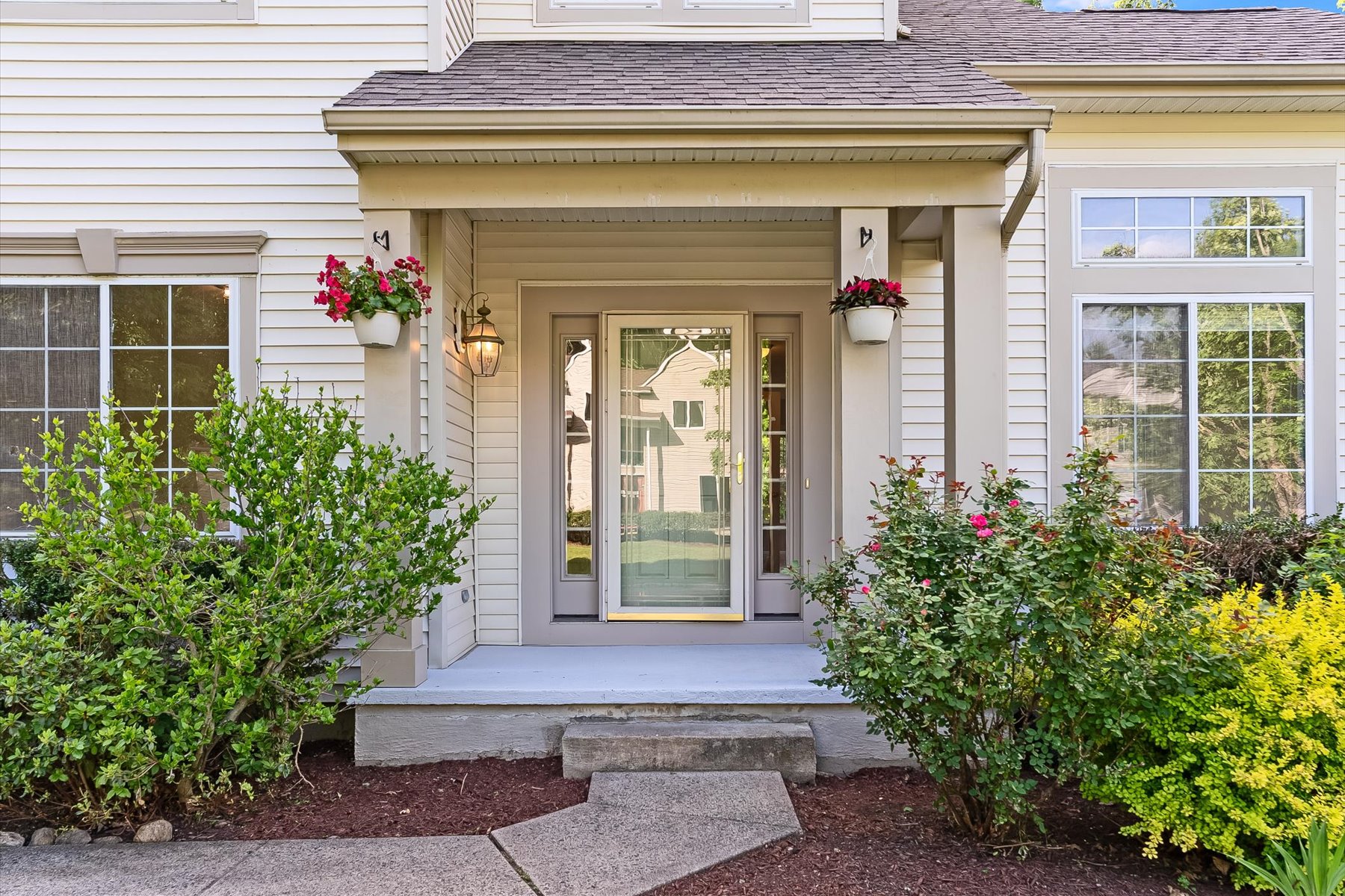  ?Country Oaks? Colonial Home Provides Comfort and Space in a Great Location - 物件實景