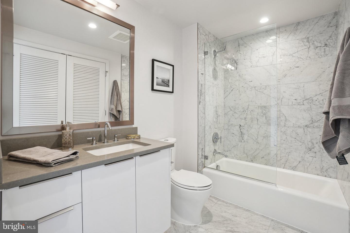 Washington, District of Columbia, 20024, United States, 1 Bedroom Bedrooms, ,1 BathroomBathrooms,Residential,For Sale,1805408