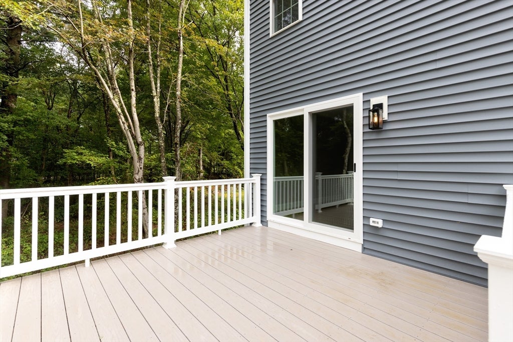 Lakeville, Massachusetts, 02347, United States, 3 Bedrooms Bedrooms, ,3 BathroomsBathrooms,Residential,For Sale,1943021