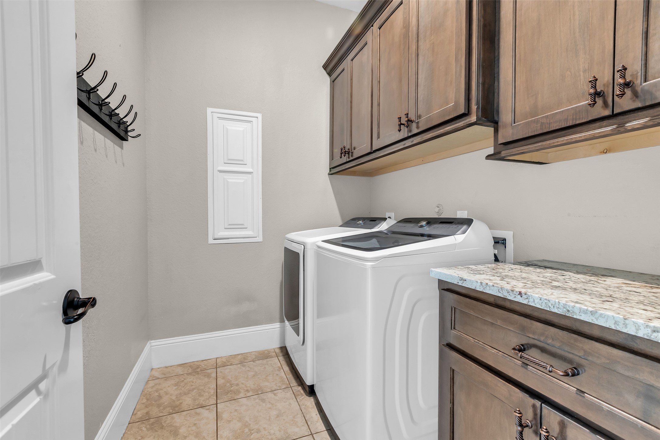 Montgomery, Texas, 77356, United States, 4 Bedrooms Bedrooms, ,4 BathroomsBathrooms,Residential,For Sale,1911763