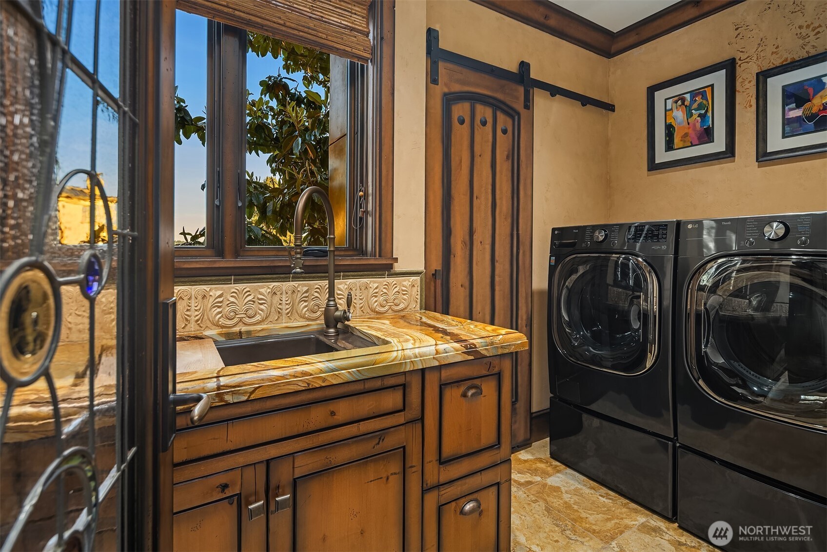 Mercer Island, Washington, 98040, United States, 3 Bedrooms Bedrooms, ,3 BathroomsBathrooms,Residential,For Sale,1729957