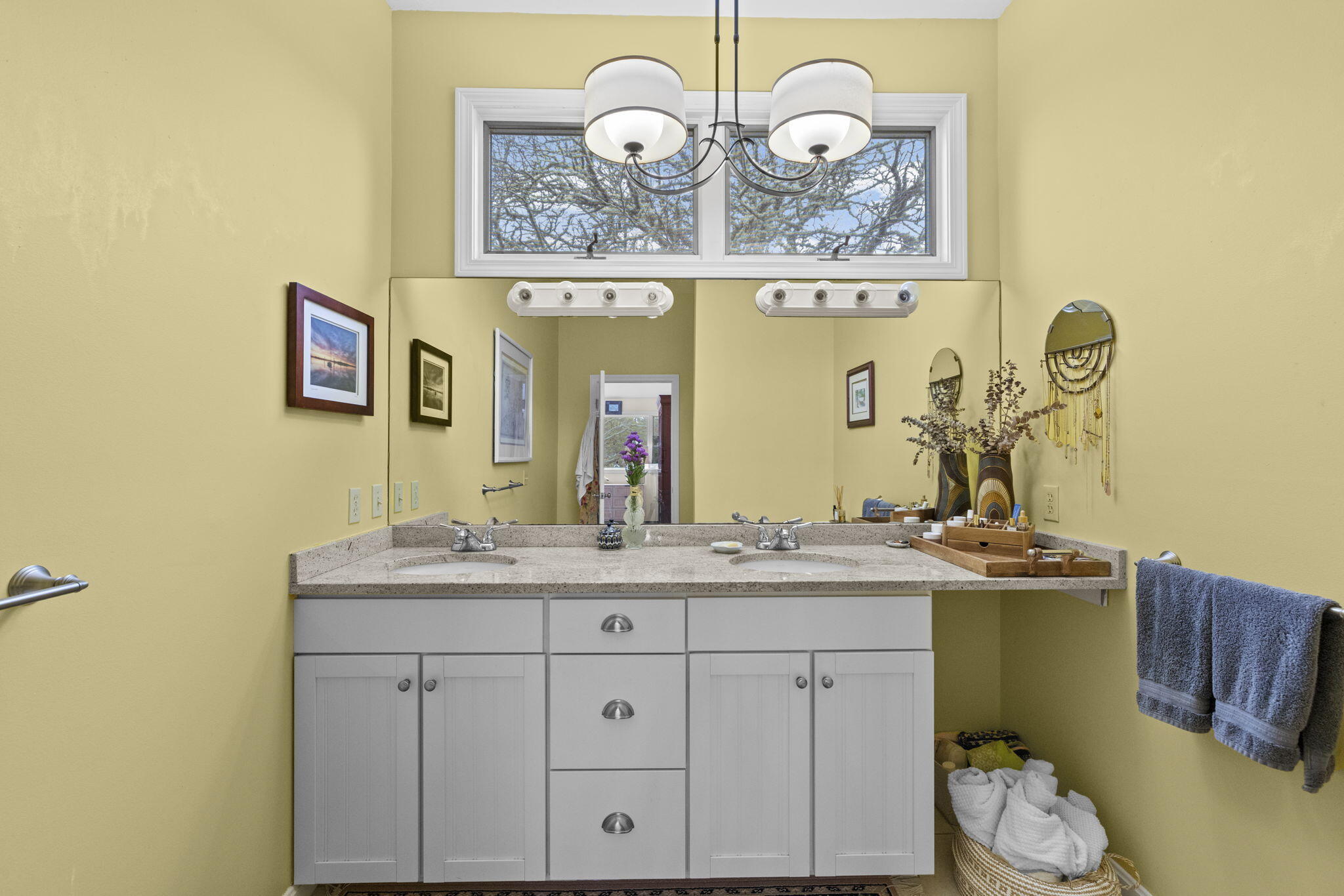 Mashpee, Massachusetts, 02649, United States, 2 Bedrooms Bedrooms, ,2 BathroomsBathrooms,Residential,For Sale,1992940