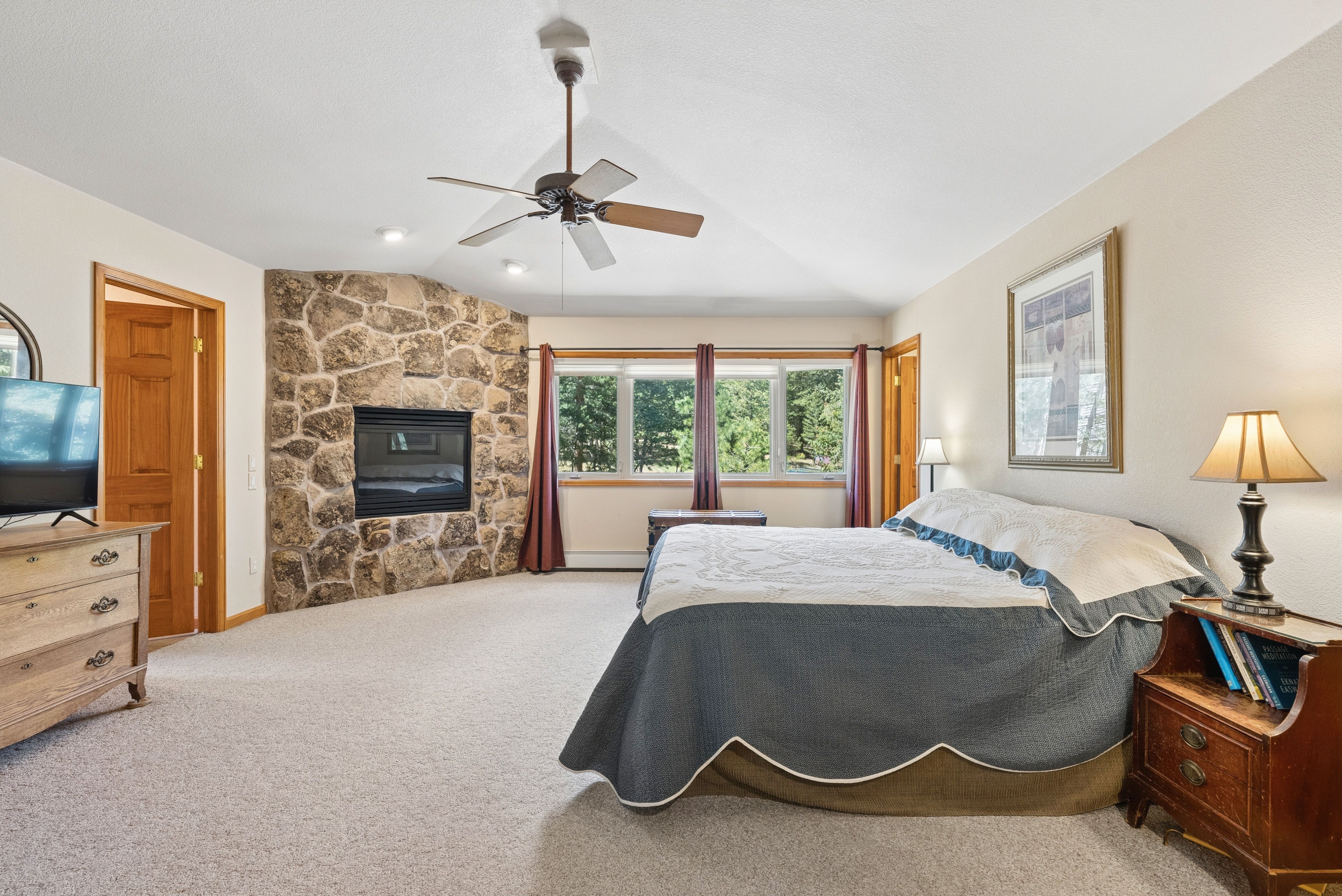  Comfort, Versatility & Evergreen Living - 物件實景