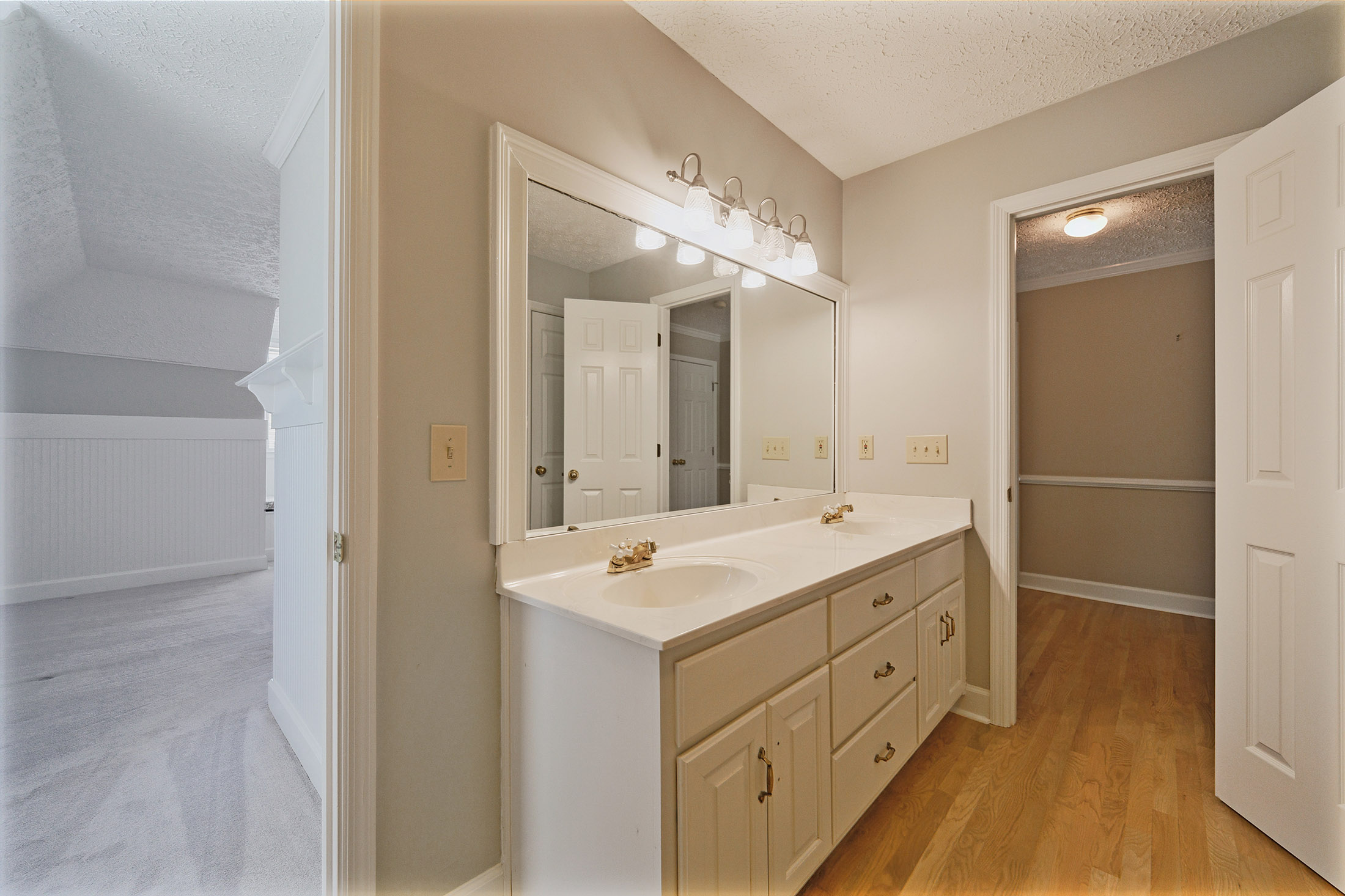  Exceptional Equestrian Estate: A Rare Blend of Luxury, Functionality, and Charm - 物件實景