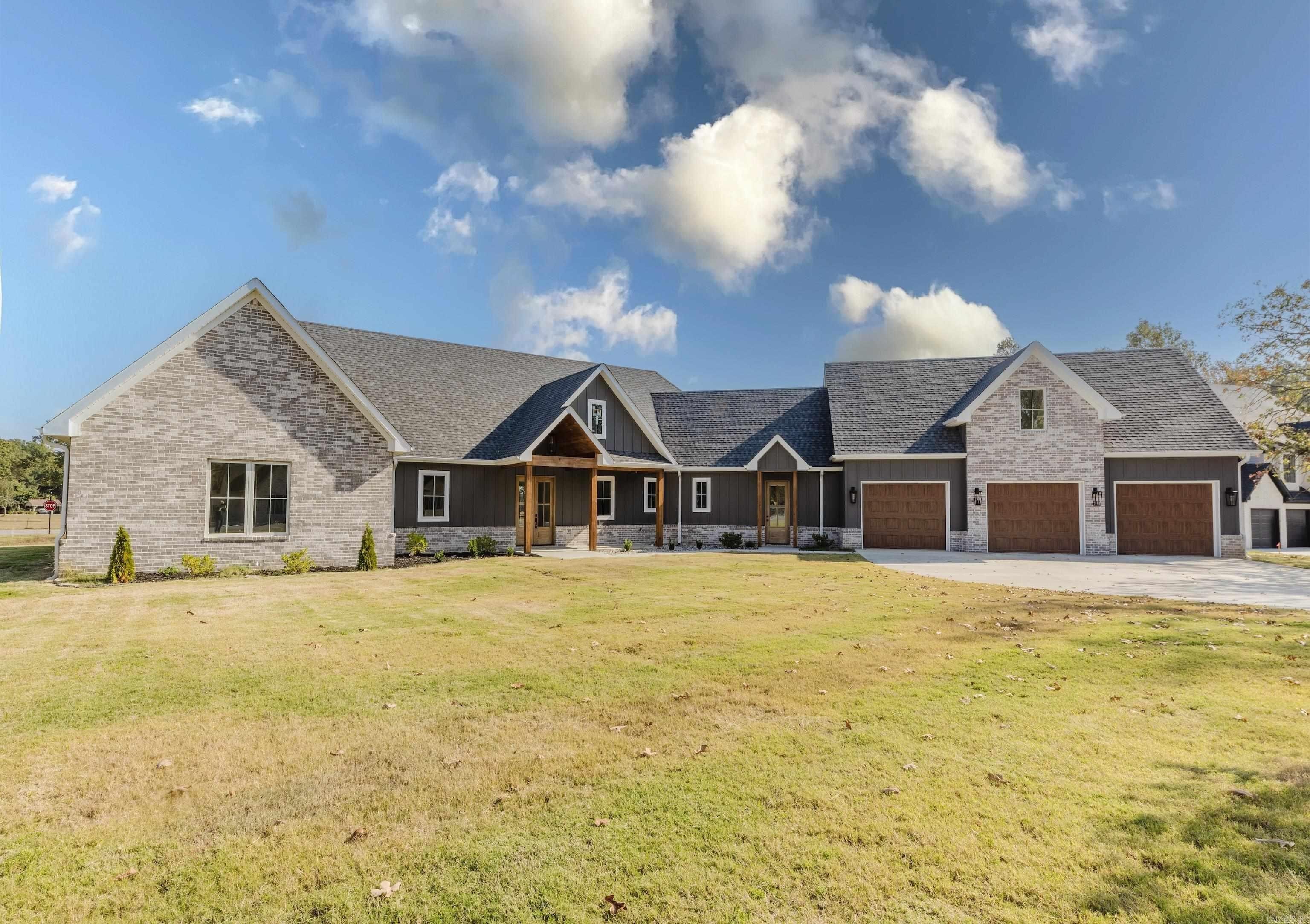 Benton, Arkansas, 72019, United States, 4 Bedrooms Bedrooms, ,4 BathroomsBathrooms,Residential,For Sale,1943395