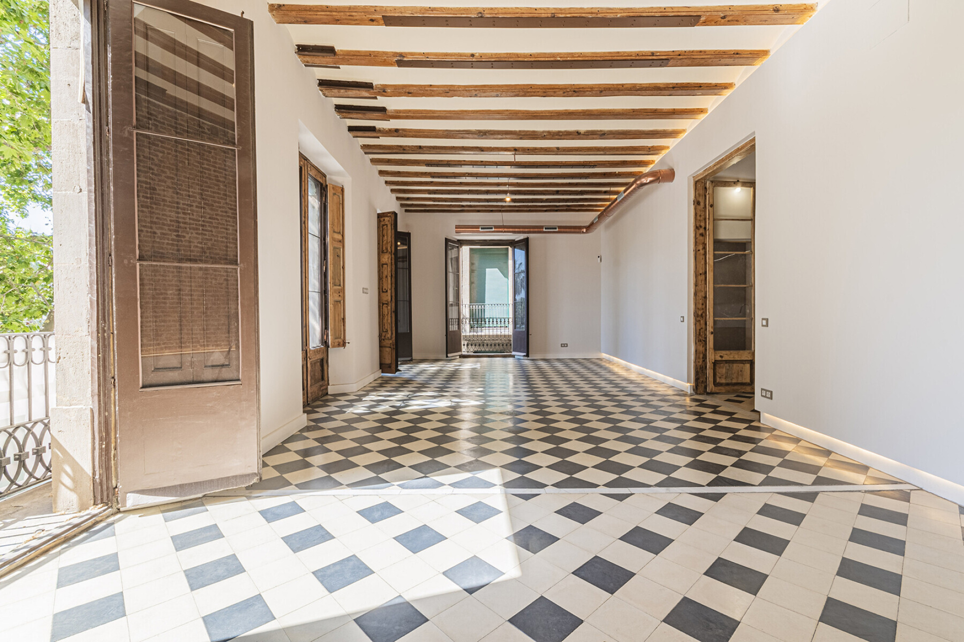  Magnificent, renovated main residence in a historic estate overlooking Port Vell - 物件實景