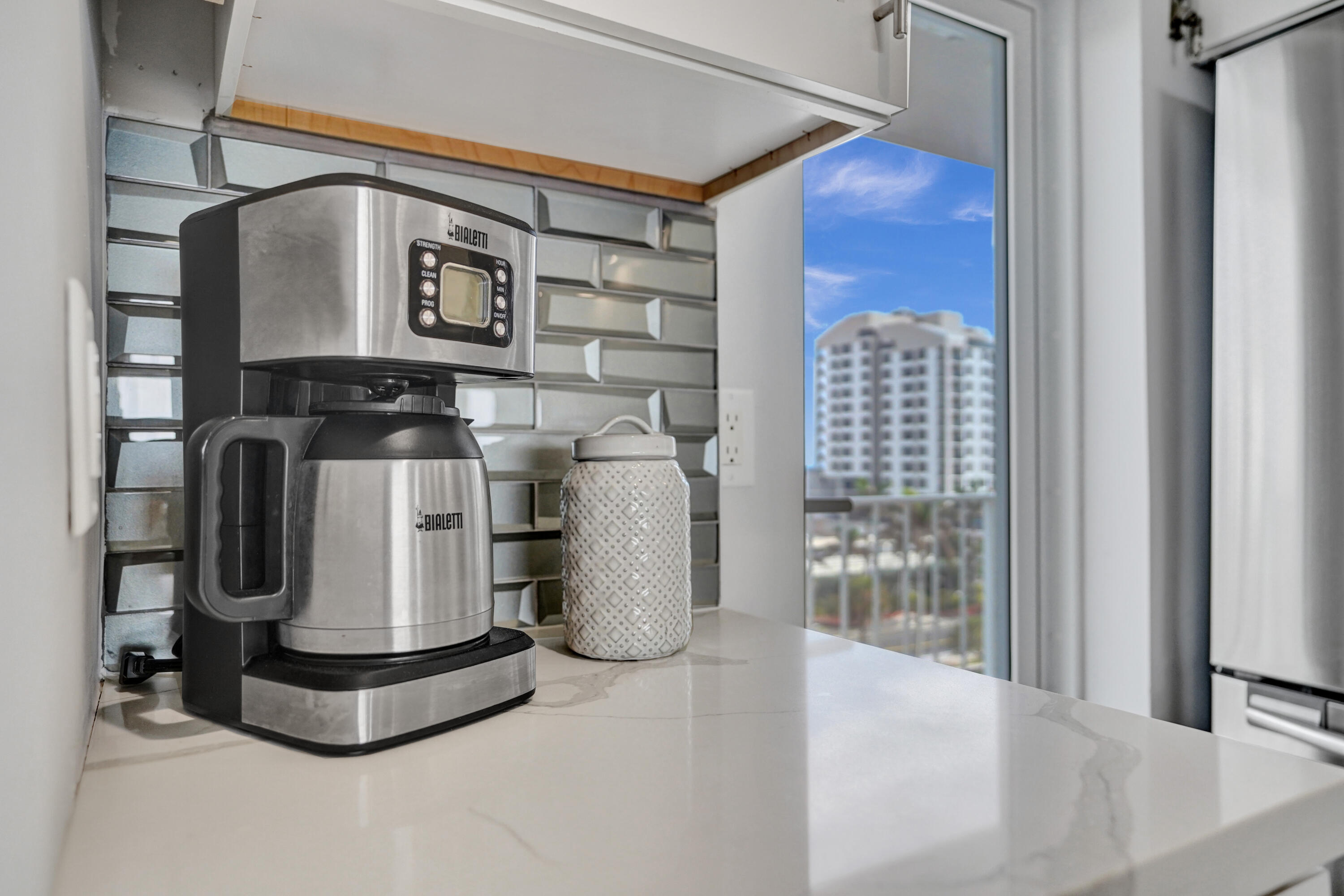 Highland Beach, Florida, 33487, United States, 2 Bedrooms Bedrooms, ,2 BathroomsBathrooms,Residential,For Sale,1828611