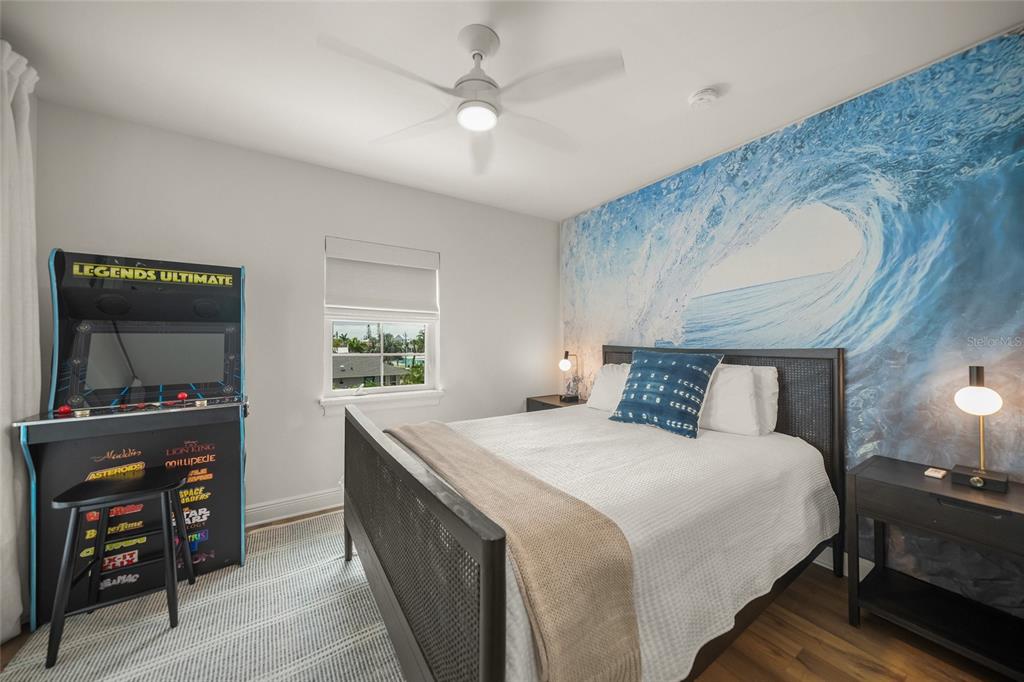 Anna Maria, Florida, 34216, United States, 5 Bedrooms Bedrooms, ,4 BathroomsBathrooms,Residential,For Sale,1819285