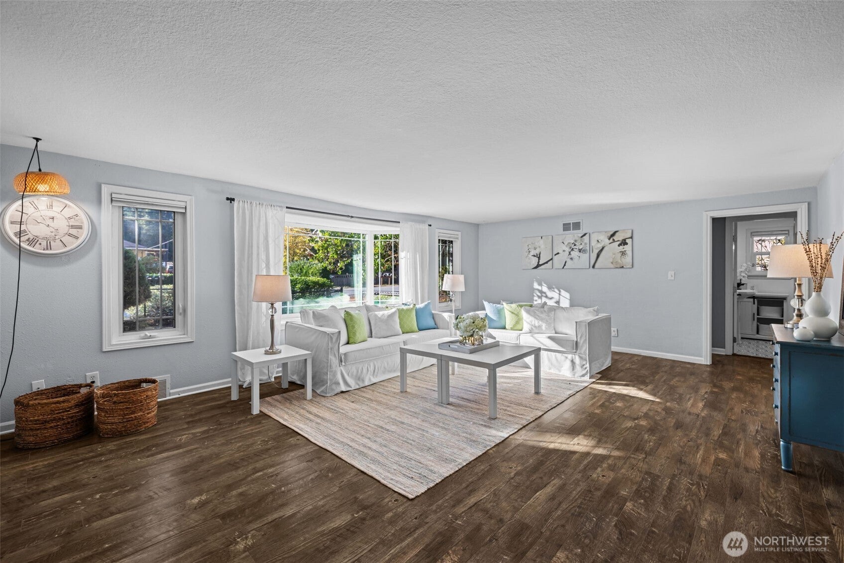 Shoreline, Washington, 98155, United States, 3 Bedrooms Bedrooms, ,1 BathroomBathrooms,Residential,For Sale,1984403