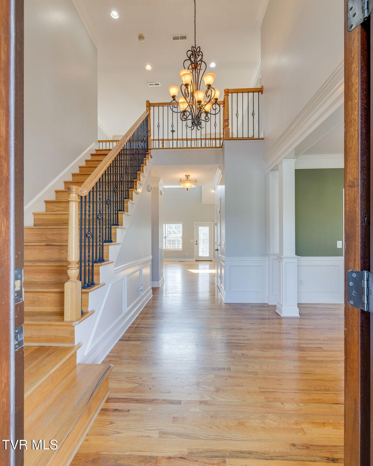 Kingsport, Tennessee, 37660, United States, 3 Bedrooms Bedrooms, ,4 BathroomsBathrooms,Residential,For Sale,1984458