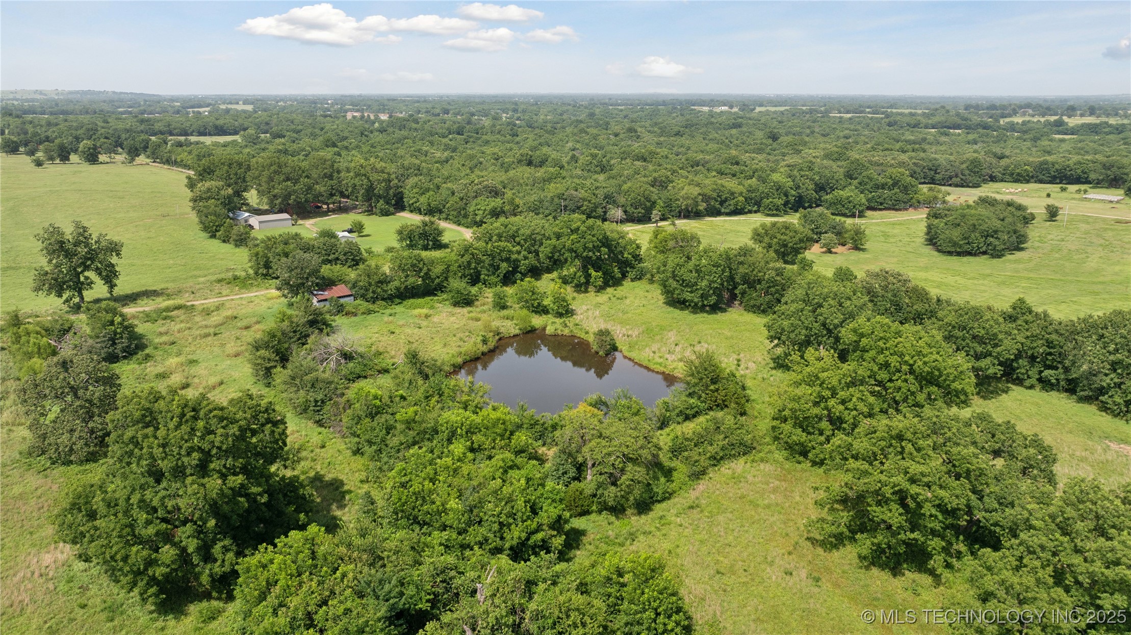 Henryetta, Oklahoma, 74437, United States, 3 Bedrooms Bedrooms, ,2 BathroomsBathrooms,Residential,For Sale,1907675