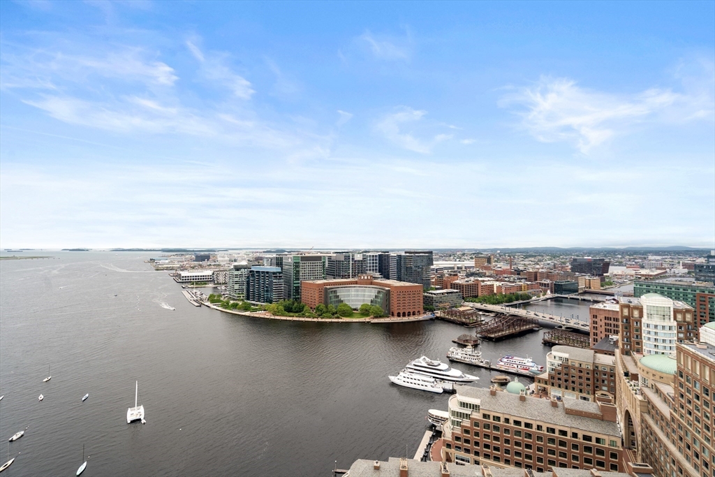 Boston, Massachusetts, 02110, United States, 3 Bedrooms Bedrooms, ,3 BathroomsBathrooms,Residential,For Sale,1850032
