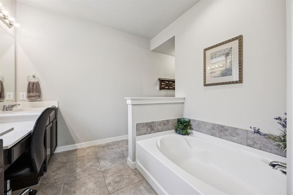 Wylie, Texas, 75098, United States, 5 Bedrooms Bedrooms, ,3 BathroomsBathrooms,Residential,For Sale,1957261