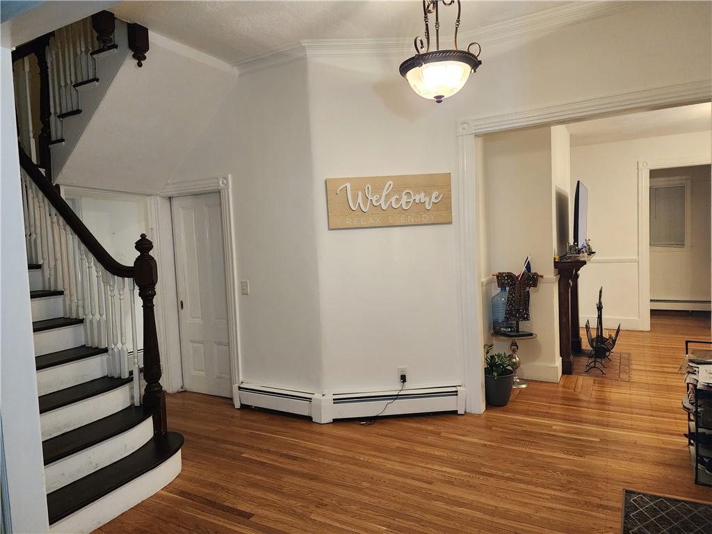 Cranston, Rhode Island, 02905, United States, 5 Bedrooms Bedrooms, ,3 BathroomsBathrooms,Residential,For Sale,1930877