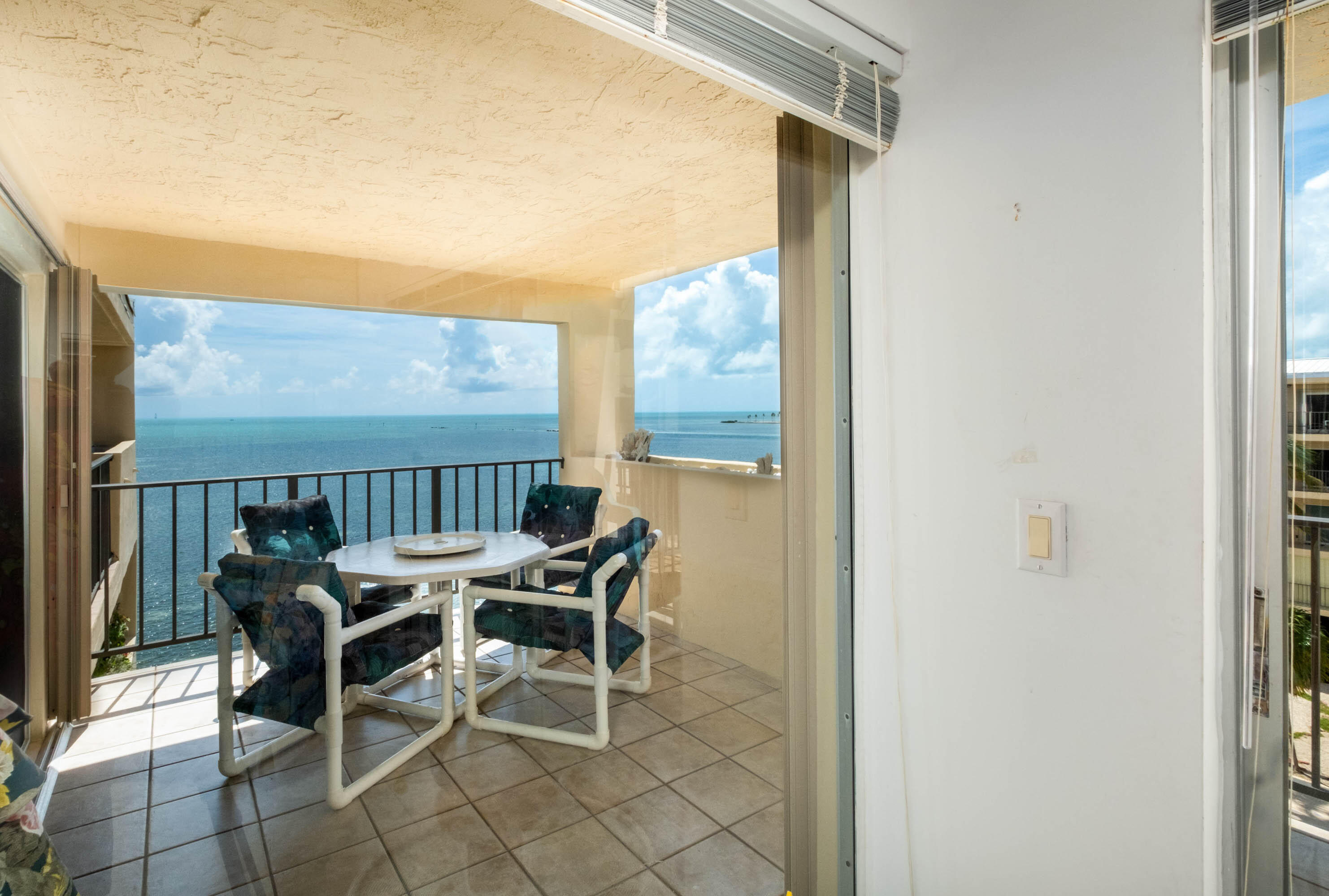 79901 Overseas Highway, 512, ISLAMORADA, Florida, 33036, United States, 2 Bedrooms Bedrooms, ,2 BathroomsBathrooms,Residential,For Sale,79901 Overseas Highway, 512,1635481